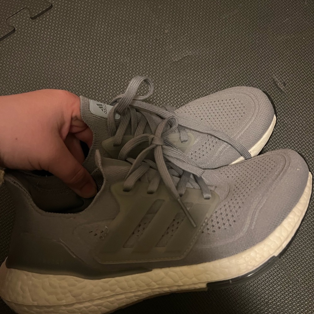 NWOT Adidas Gray Ultraboost Women's Size 9